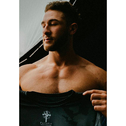 Activewear Permormances T-Shirt (LION)